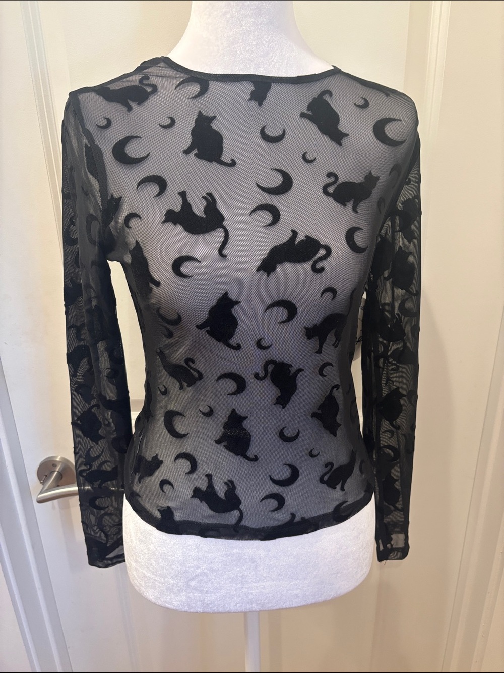 NWT Planet Heart Sheer Black Cat & Moon Print Long-Sleeve Top- M